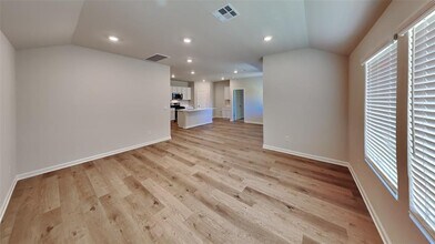 10205 NW 28th Terrace in Yukon, OK - Building Photo - Building Photo