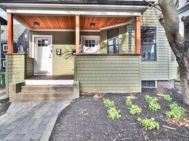8 Greenleaf Ave, Unit 8 Greenleaf Ave Medford in Medford, MA - Building Photo