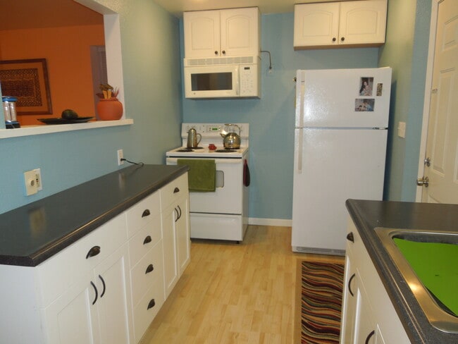 3211 N 9th St, Unit B in Tacoma, WA - Foto de edificio - Building Photo