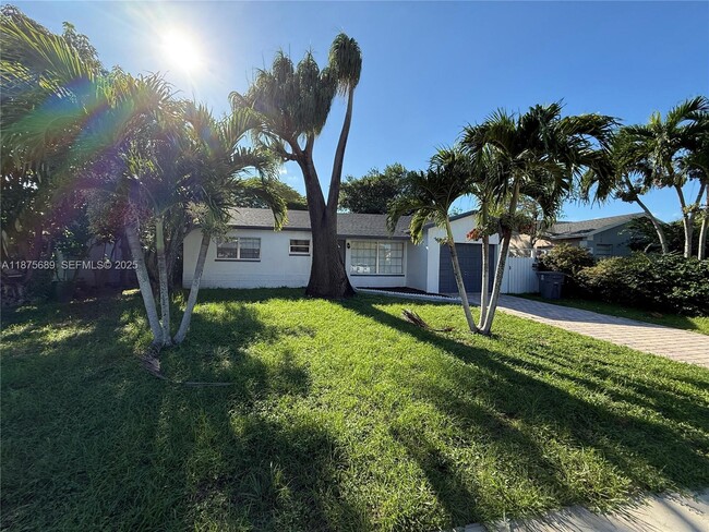 22685 SW 64th Way in Boca Raton, FL - Foto de edificio - Building Photo