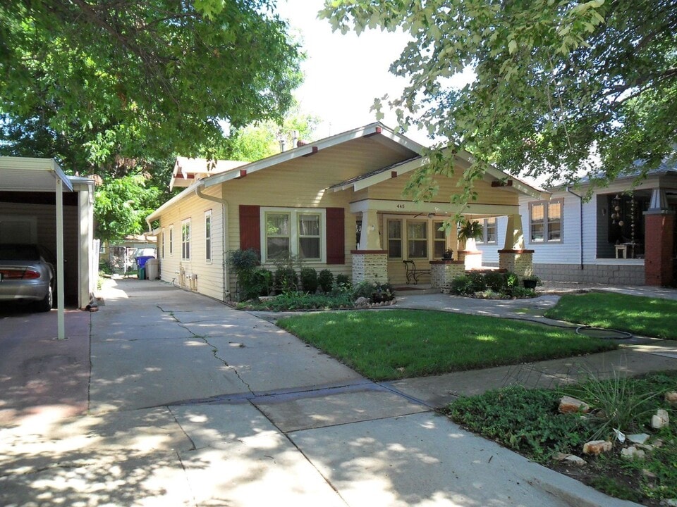 445 College Ave in Norman, OK - Building Photo