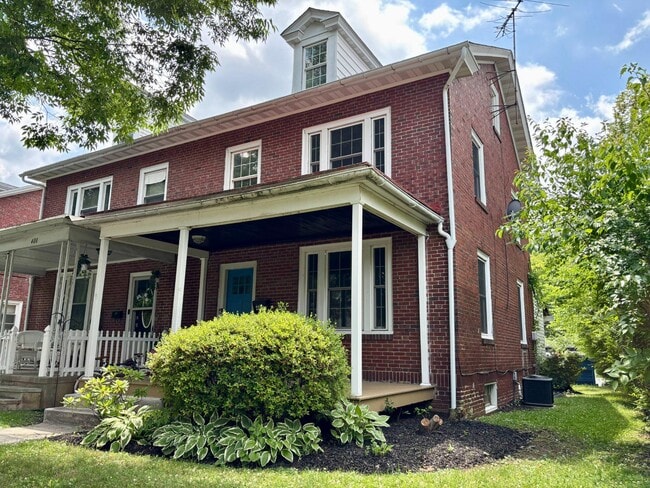 property at 402 Pine St