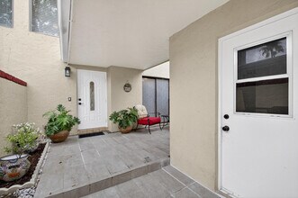 2703 Maplewood Dr in West Palm Beach, FL - Building Photo - Building Photo