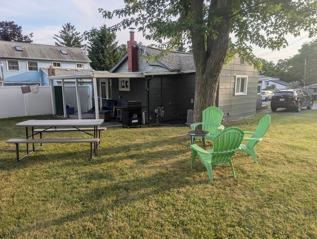 property at 4493 Ritchey Blvd