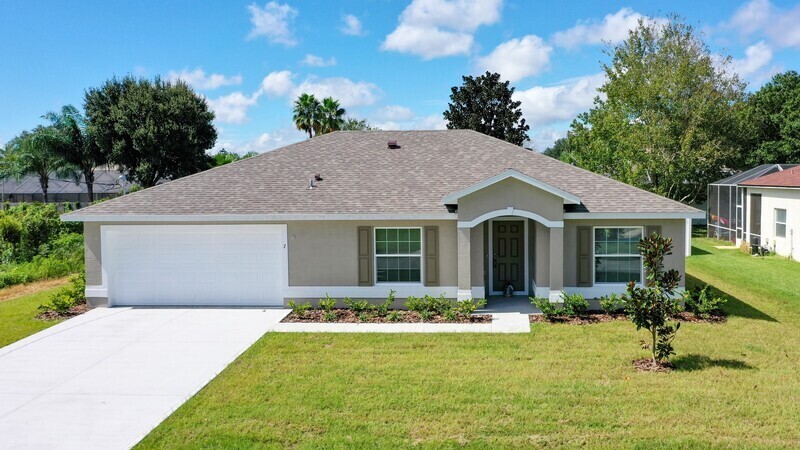 7 Butternut Dr in Palm Coast, FL - Building Photo