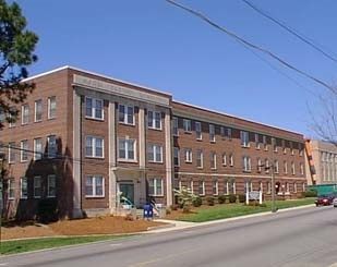 Maria Parham Apartments in Henderson, NC - Foto de edificio