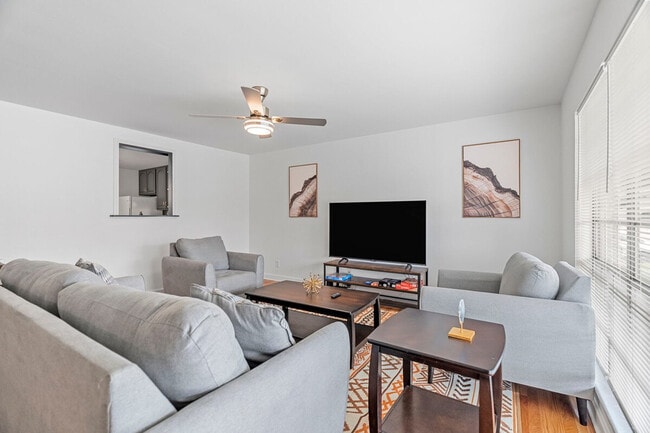 2716 Pomme Meadows Dr in Arnold, MO - Building Photo - Building Photo