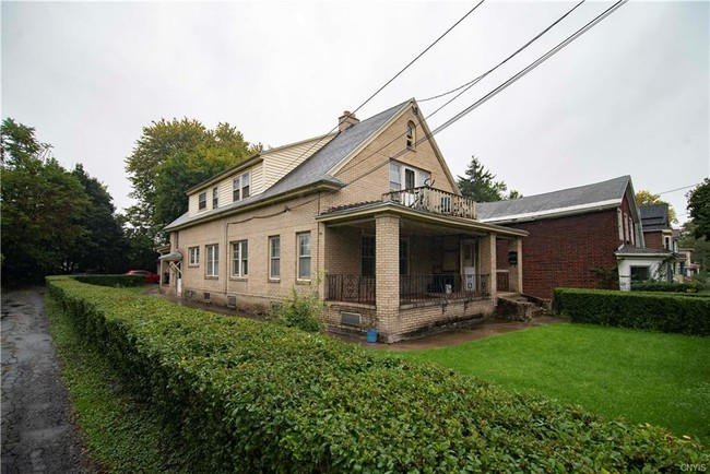 134 Gertrude St in Syracuse, NY - Building Photo - Building Photo