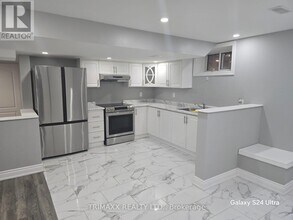 91 Earlsbridge Blvd in Brampton, ON - Building Photo - Building Photo