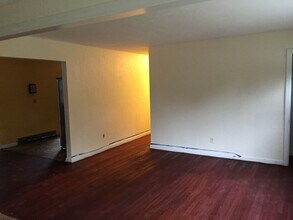 4517 Delmar Dr in Virginia Beach, VA - Foto de edificio - Building Photo