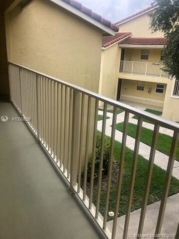 12510 Vista Isles Dr-Unit -1228 in Sunrise, FL - Building Photo - Building Photo