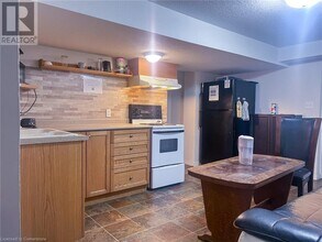 54 Austin Dr in Waterloo, ON - Building Photo - Building Photo