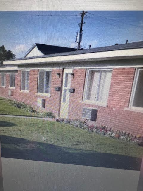 125 Arcola St-Unit -ONE BEDROOM in Inkster, MI - Foto de edificio