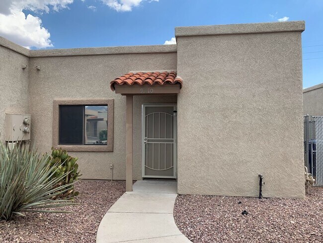 9110 E Esperanza Dr in Tucson, AZ - Building Photo - Building Photo