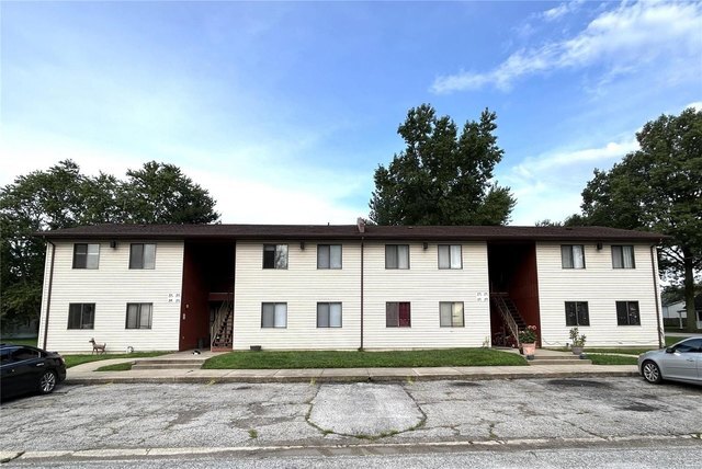 103 S 9th St, Unit 102 S 9th St- 13 in New Baden, IL - Building Photo