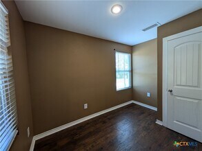 8950 TX-46 in New Braunfels, TX - Building Photo - Building Photo