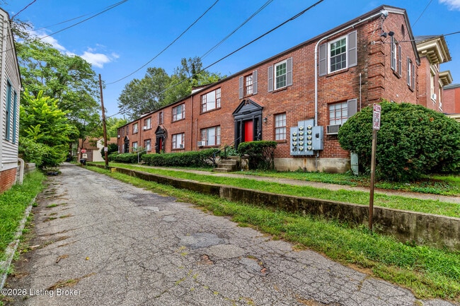 property at 1219 S 6th St