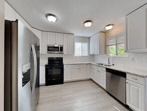 4109 S Lewiston Cir in Aurora, CO - Building Photo - Building Photo