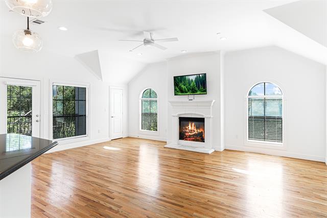 property at 3100 Rosedale Ave