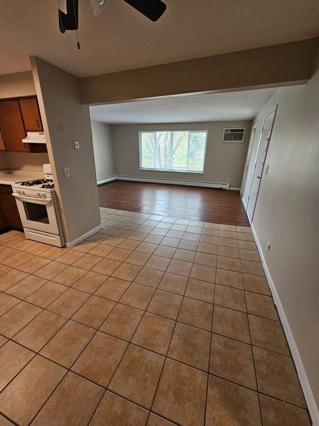 317 N Harvard Ave in Villa Park, IL - Building Photo - Building Photo