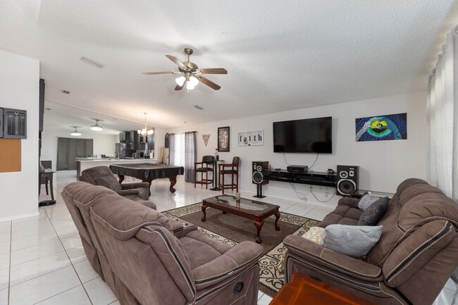 12098 Autumn Sunrise Dr in Jacksonville, FL - Building Photo - Building Photo