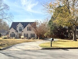 515 Bally Claire Ln in Roswell, GA - Building Photo