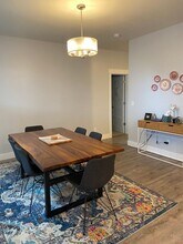 1332 Wasco St in Hood River, OR - Building Photo - Building Photo