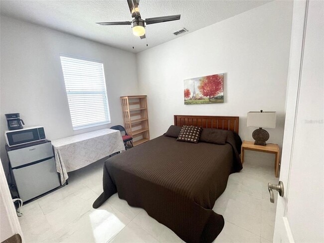 property at 625 Willett Dr