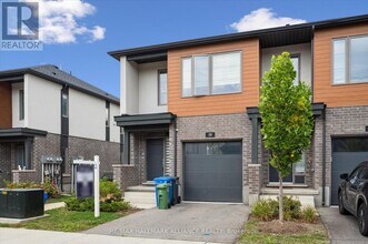 38 Steele Cres in Guelph, ON - Building Photo - Building Photo