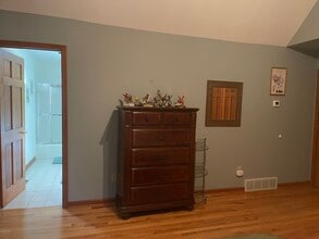 7598 Ashlind Cir in Manlius, NY - Building Photo - Building Photo