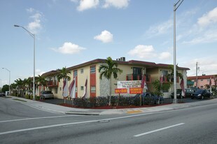 1225 W 30th St in Hialeah, FL - Building Photo