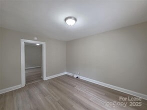 1417 Oakshade Ave in Kannapolis, NC - Building Photo - Building Photo