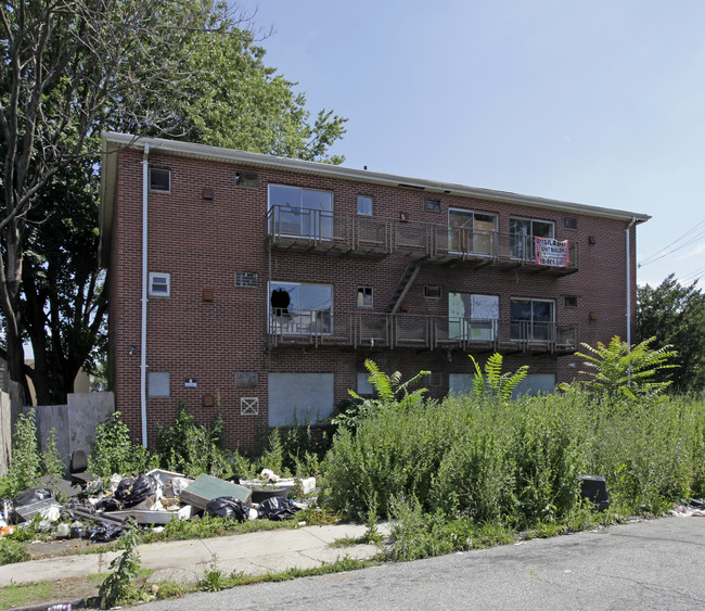 411 Vanderbilt Ave in Staten Island, NY - Building Photo - Building Photo