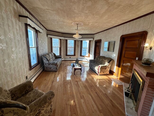 61 Tufts St, Unit 2