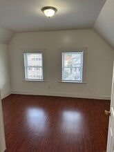319 Maplewood Ave in Bridgeport, CT - Building Photo - Building Photo