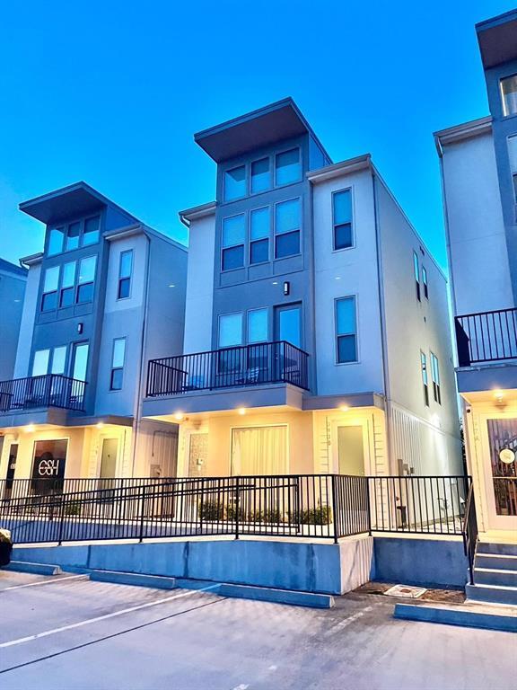 property at 393 N Centro Cir