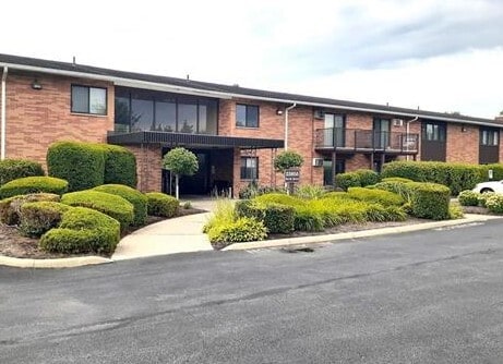 23855 David Dr, Unit 23855 David Drive in North Olmsted, OH - Building Photo