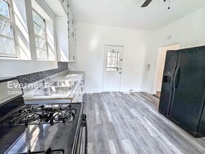 417 62nd St in Fairfield, AL - Building Photo - Building Photo