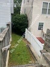 321 W 3rd Ave in Conshohocken, PA - Foto de edificio - Building Photo