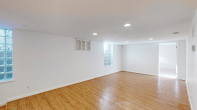 1444 Birch St, Unit Basement in Denver, CO - Foto de edificio - Building Photo