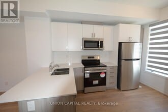 25 Case Ootes Dr in Toronto, ON - Building Photo - Building Photo