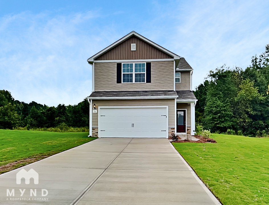 56 Royal Mdw Dr in Angier, NC - Building Photo