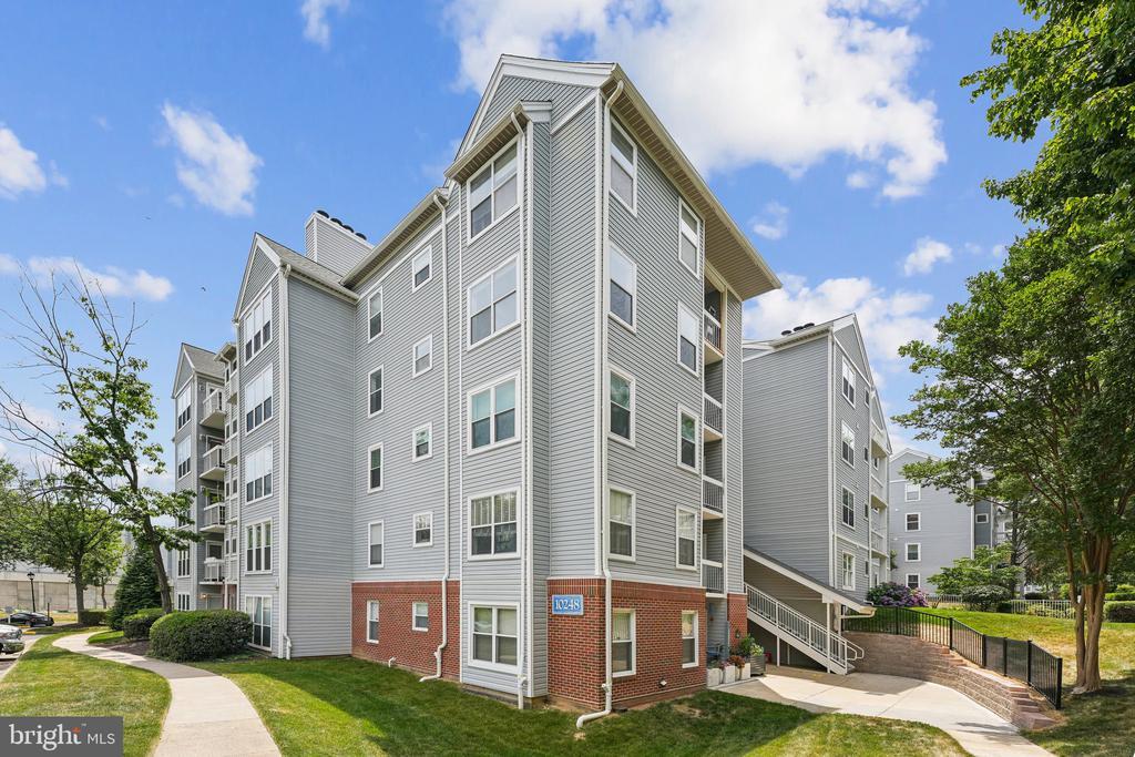 10248 Appalachian Cir in Oakton, VA - Building Photo