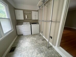 1285 Conway Rd in Decatur, GA - Building Photo - Building Photo