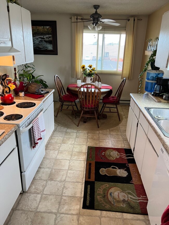 402 Miller Ln, Unit 8A in Cheyenne, WY - Building Photo - Building Photo