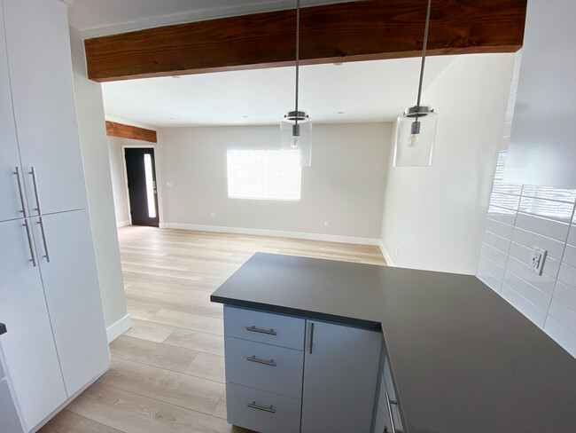 property at 14859 Chatsworth Dr