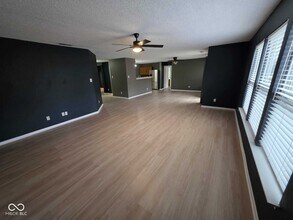 14283 Refreshing Garden Ln in Fishers, IN - Building Photo - Building Photo