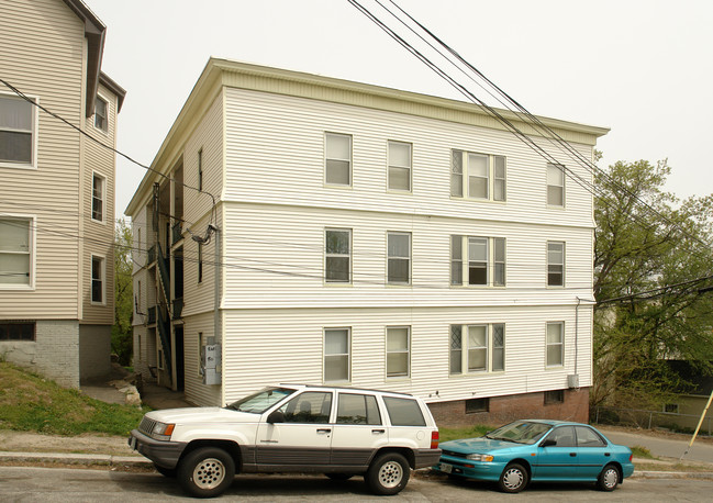 146 Flaherty Ln in Manchester, NH - Building Photo - Building Photo