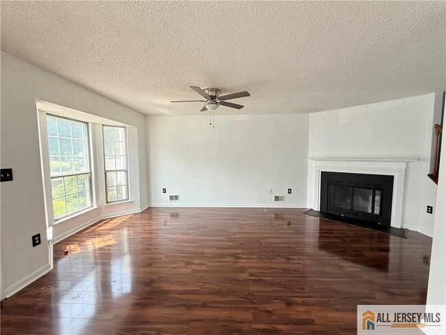 property at 115 Albury Way