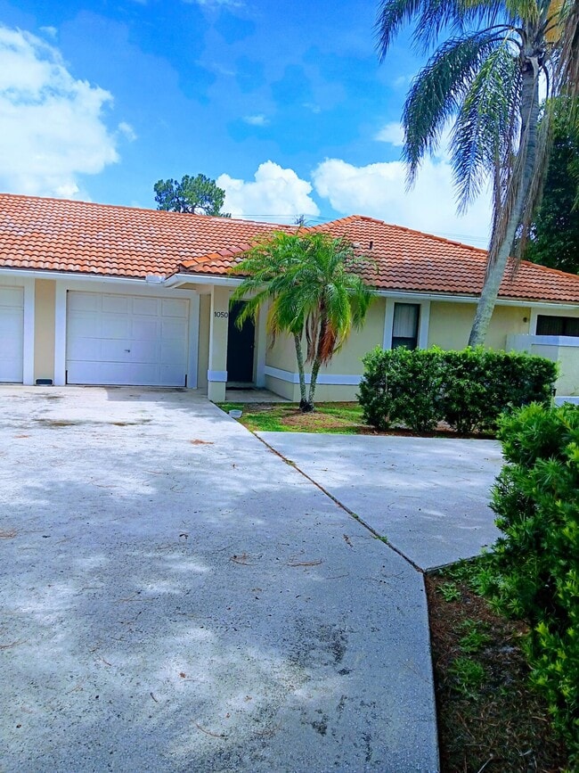 property at 1050 Staghorn St